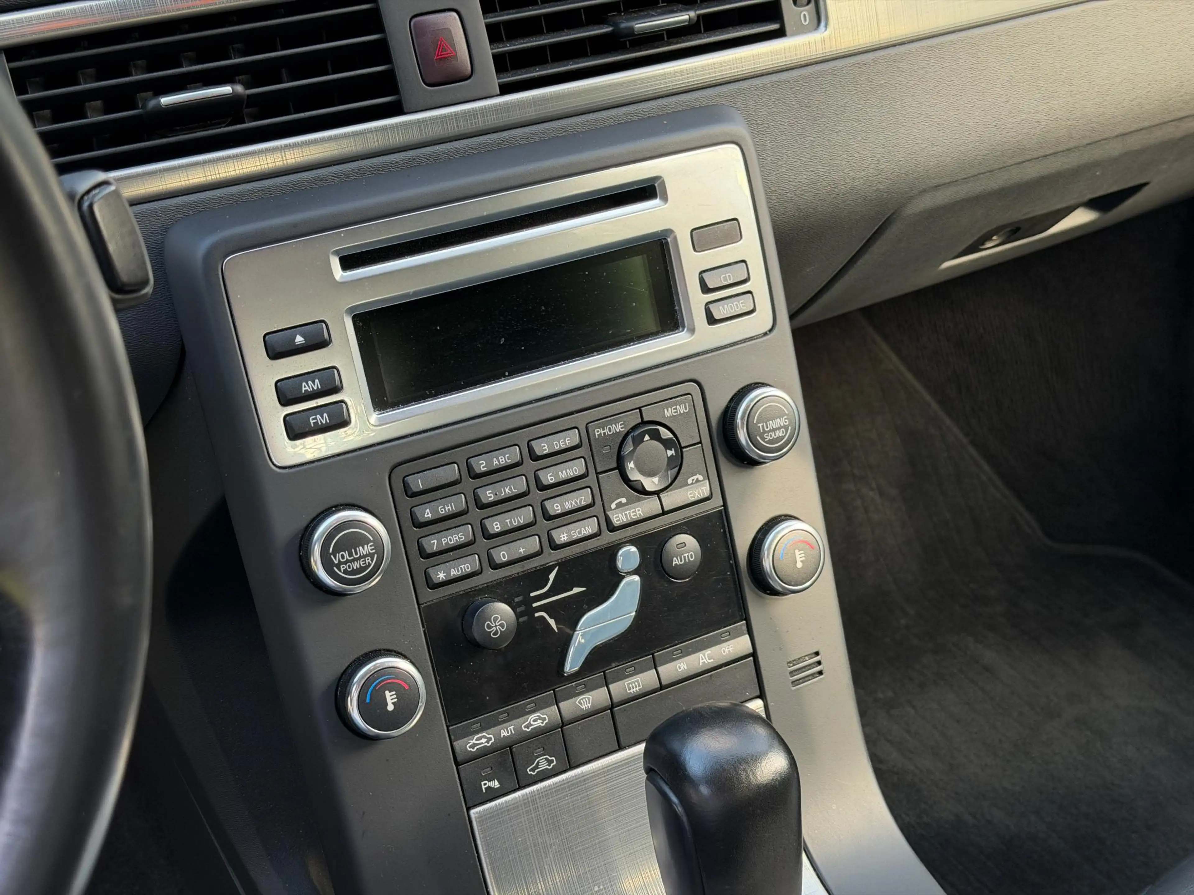 Volvo S80 2.5 T Momentum | Black Sapphire | Youngtimer — photo 15