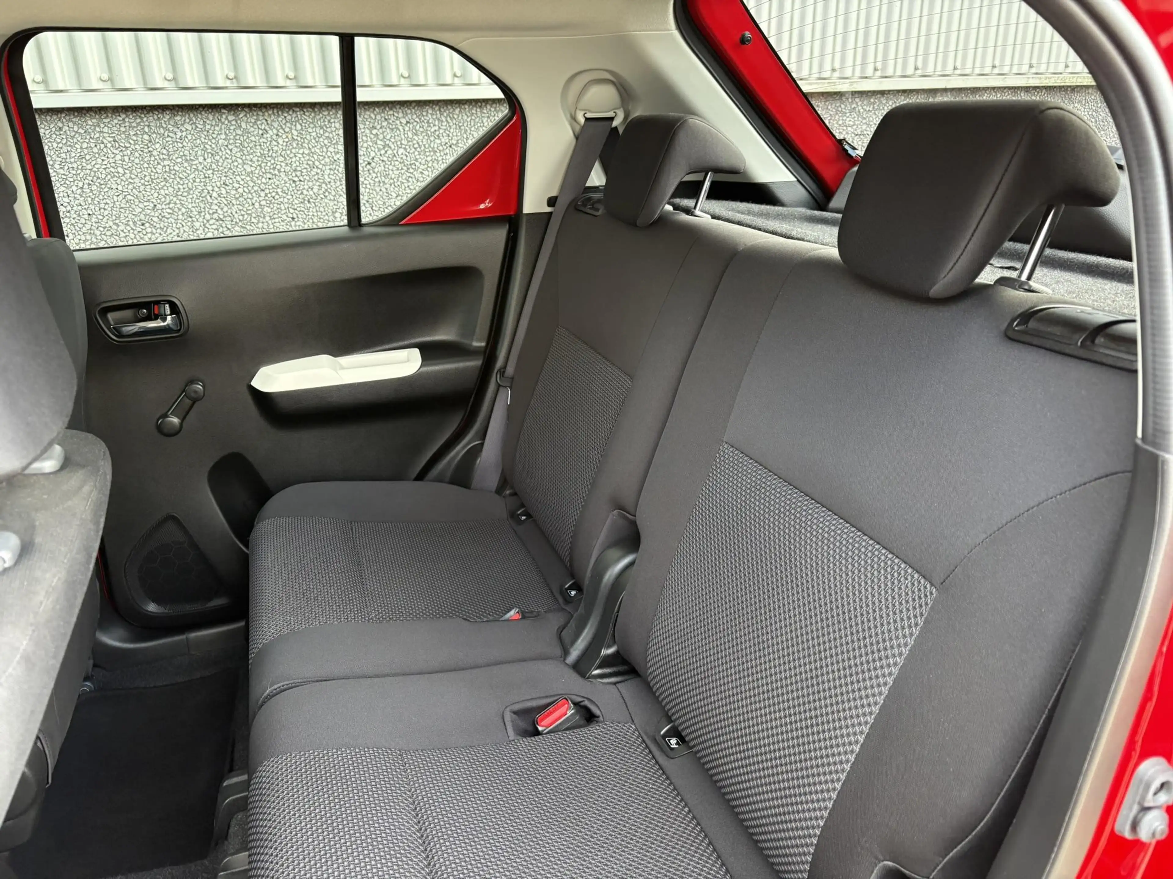 Suzuki Ignis 1.2 Stijl Intro | Stoelverwarming | Airco | Lichtm — photo 11