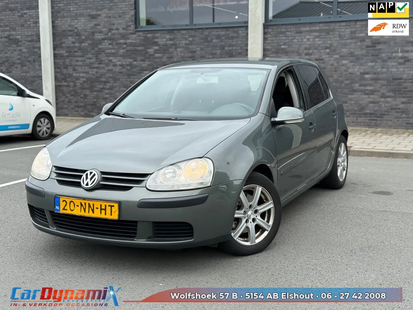Volkswagen Golf 1.6 FSI Trendline // Cruise // Airco // Rijd schak Groen - 1