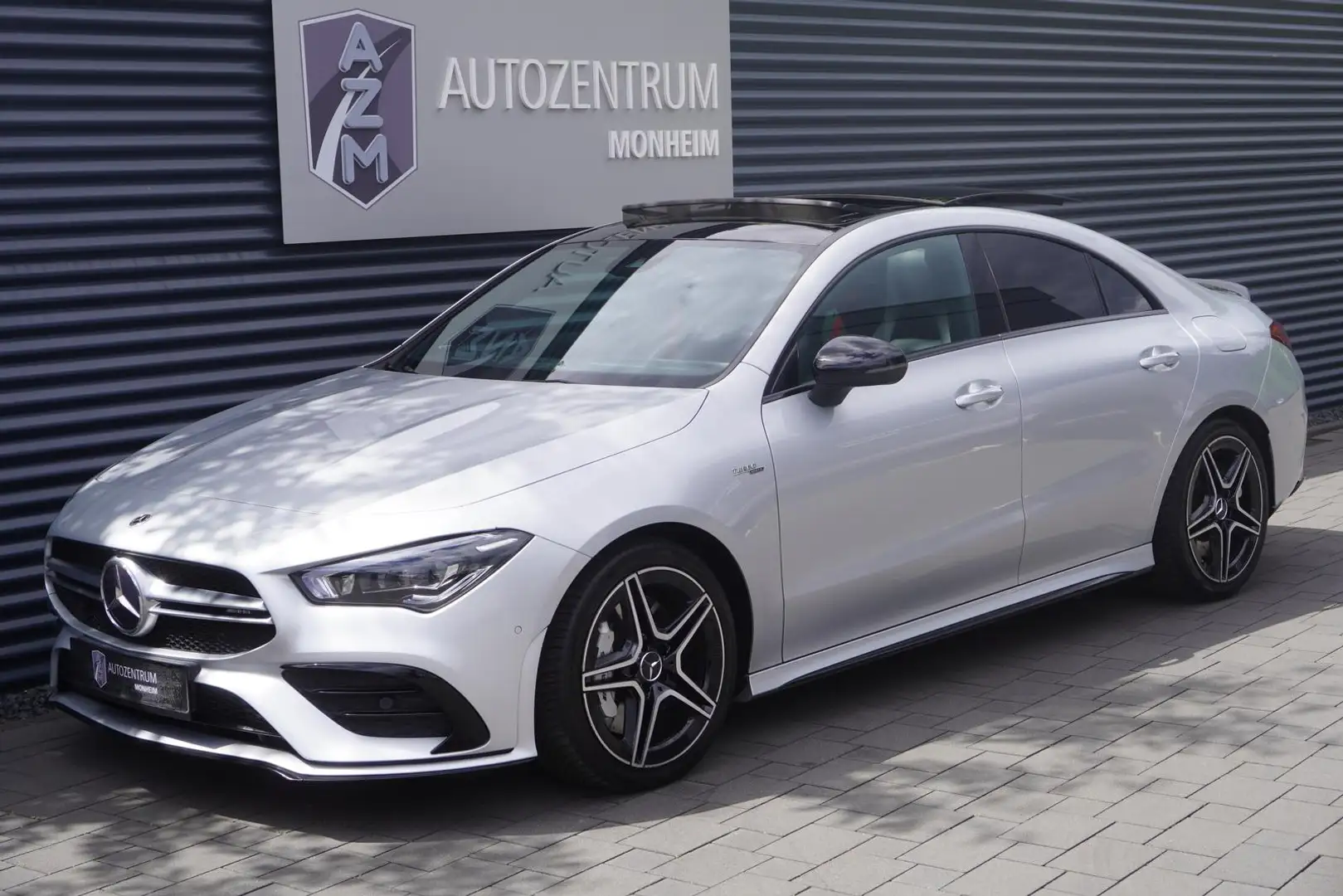Mercedes-Benz CLA 35 AMG |ALLRAD|PANORAMA|NIGHT|BURMESTER|LED Срібний - 2