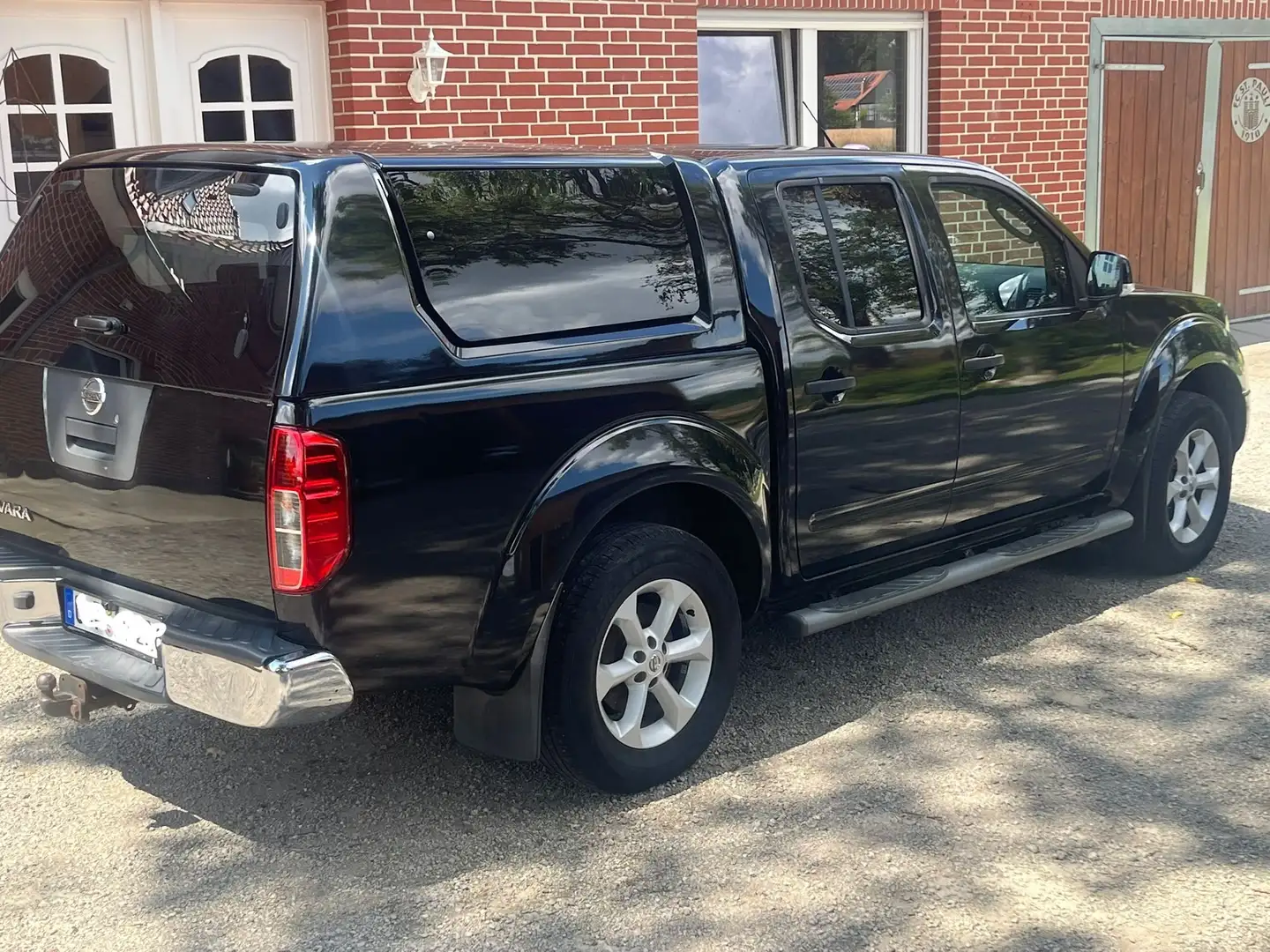 Nissan Navara Schwarz - 2