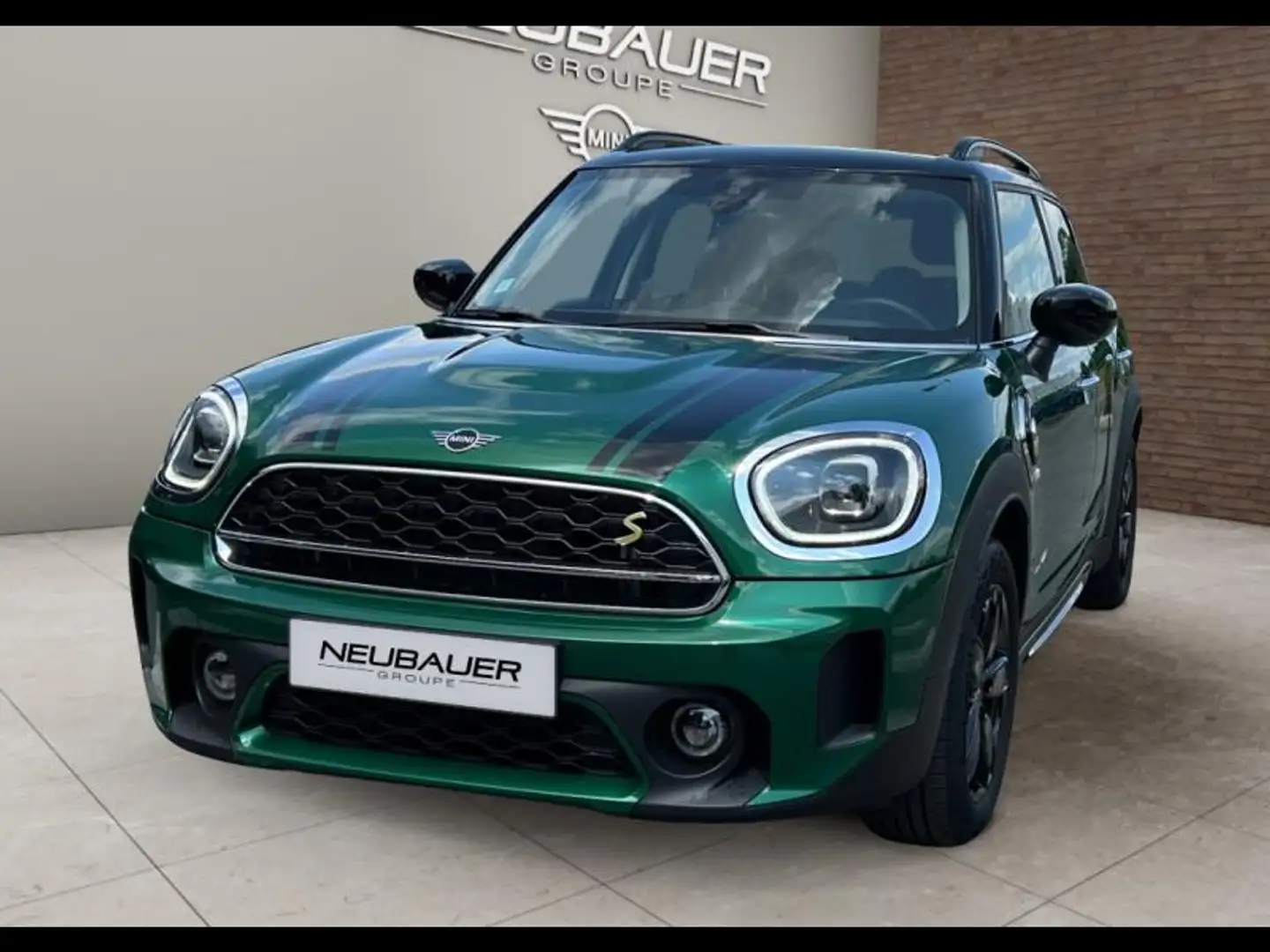MINI Countryman C Cooper SE 125ch + 95ch  Essential ALL4 BVA6 Vert - 1