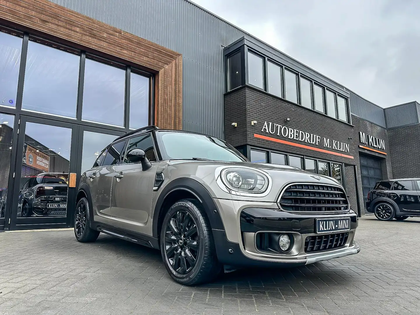 MINI Cooper Countryman Mini 1.5 Chili Aut 136k/NL auto/Hk/Head Up/Led/All Gris - 1