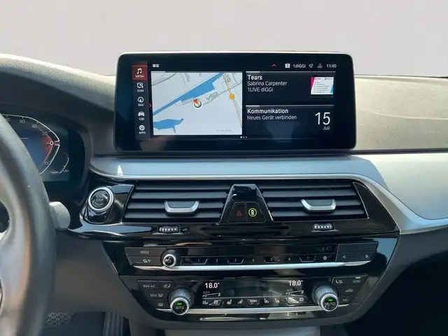 BMW 5 Series view 13