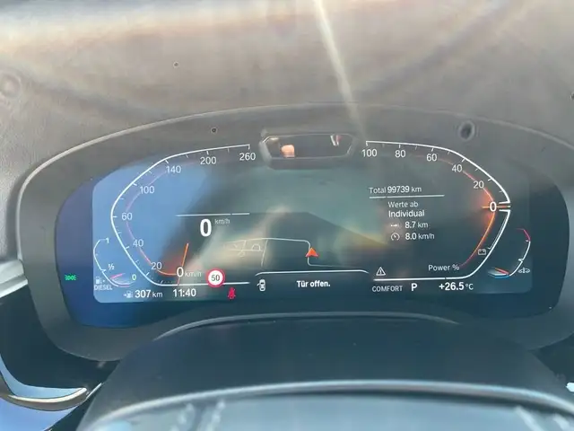 BMW 5 Series view 15