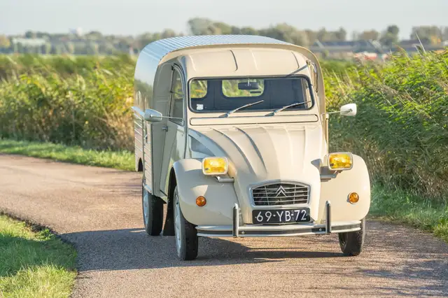 Citroen 2CV 250