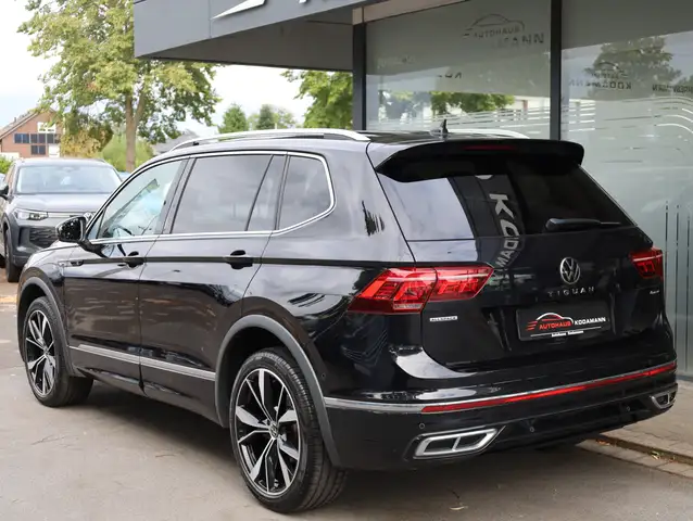 Volkswagen Tiguan Allspace view 8