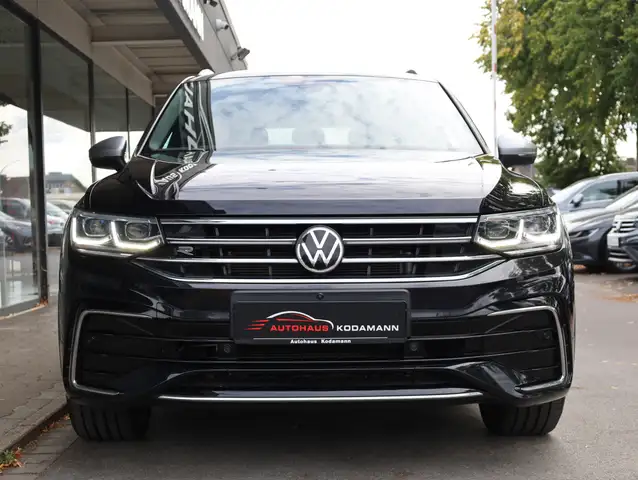 Volkswagen Tiguan Allspace view 5
