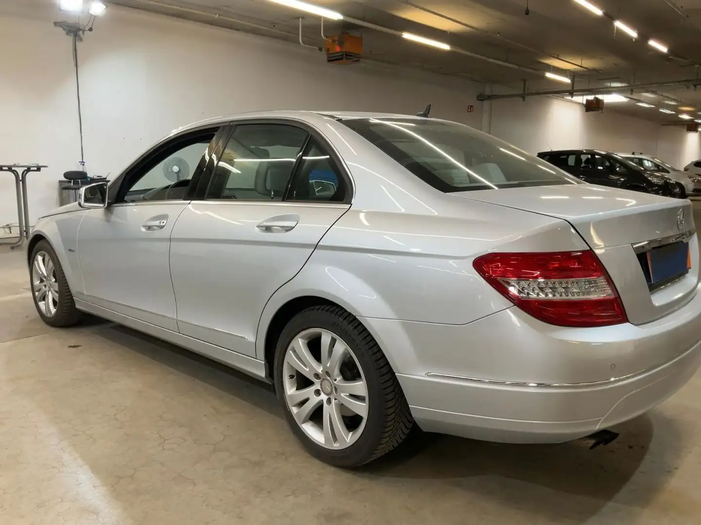 Mercedes-Benz C 180 CGI Avantgarde|29.483km|Aut.|Navi|AHK|PDC Argent - 2