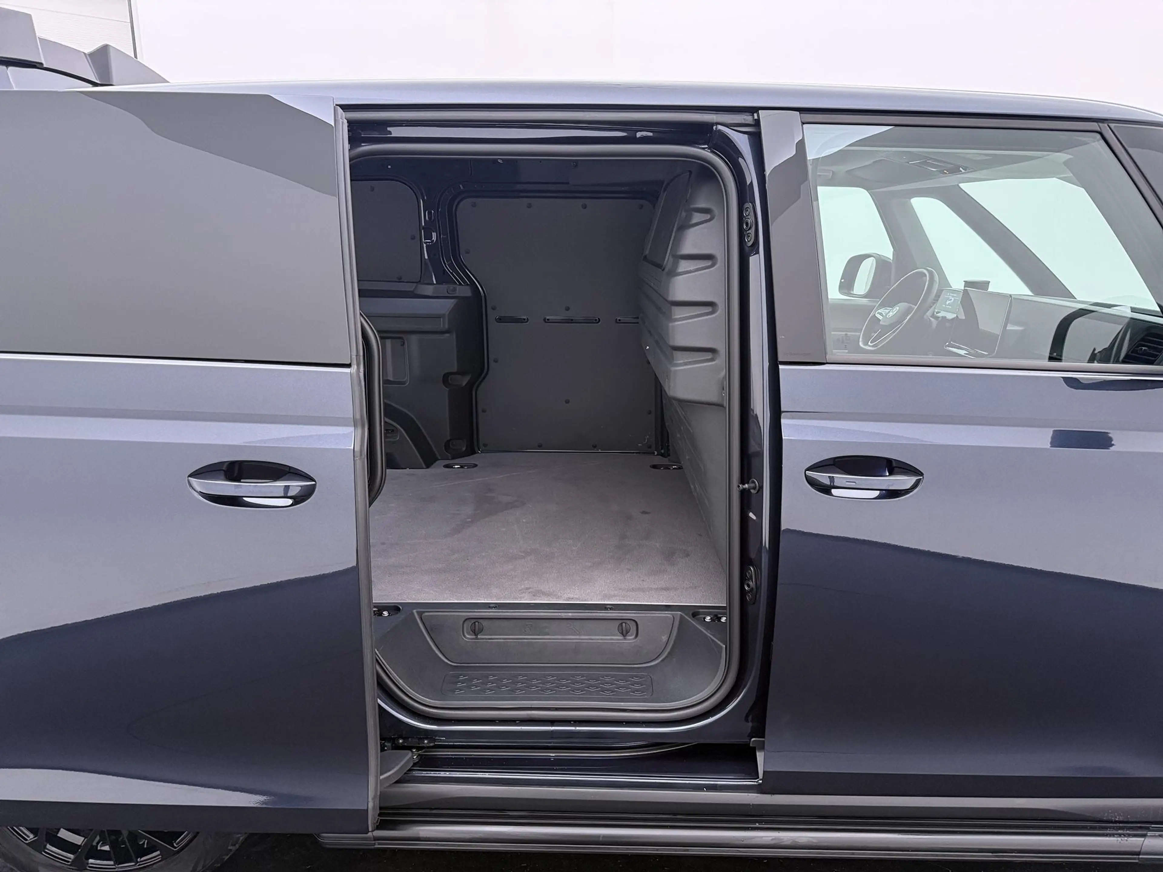 Volkswagen ID. Buzz Cargo Bulli edition 79 kWh Discover Pro | Led Matrix |As — photo 14