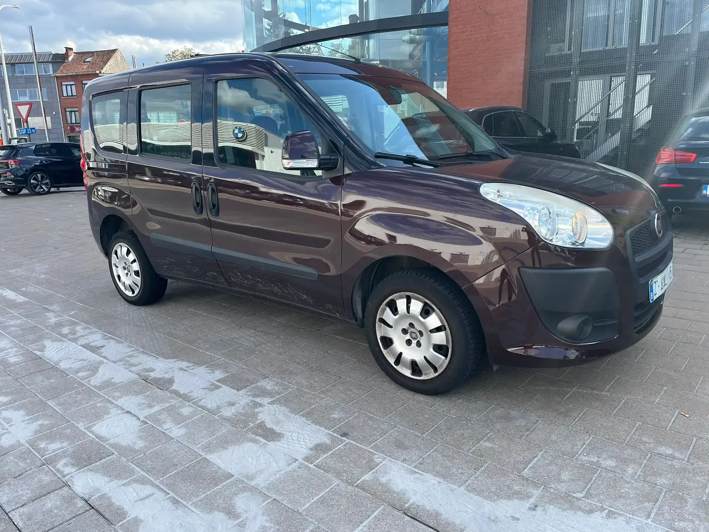 Fiat Doblo Doblo 1.4i Lounge Fioletowy - 1