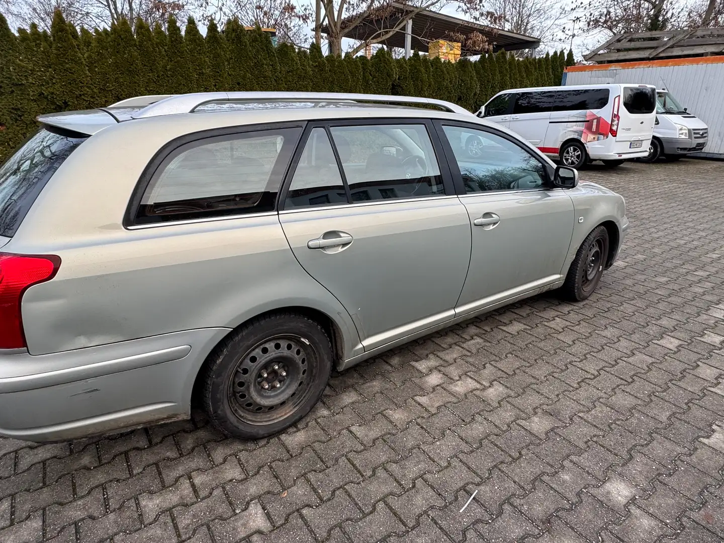 Toyota Avensis Avensis Combi 1.8 VVT-i Combi C Gold - 2