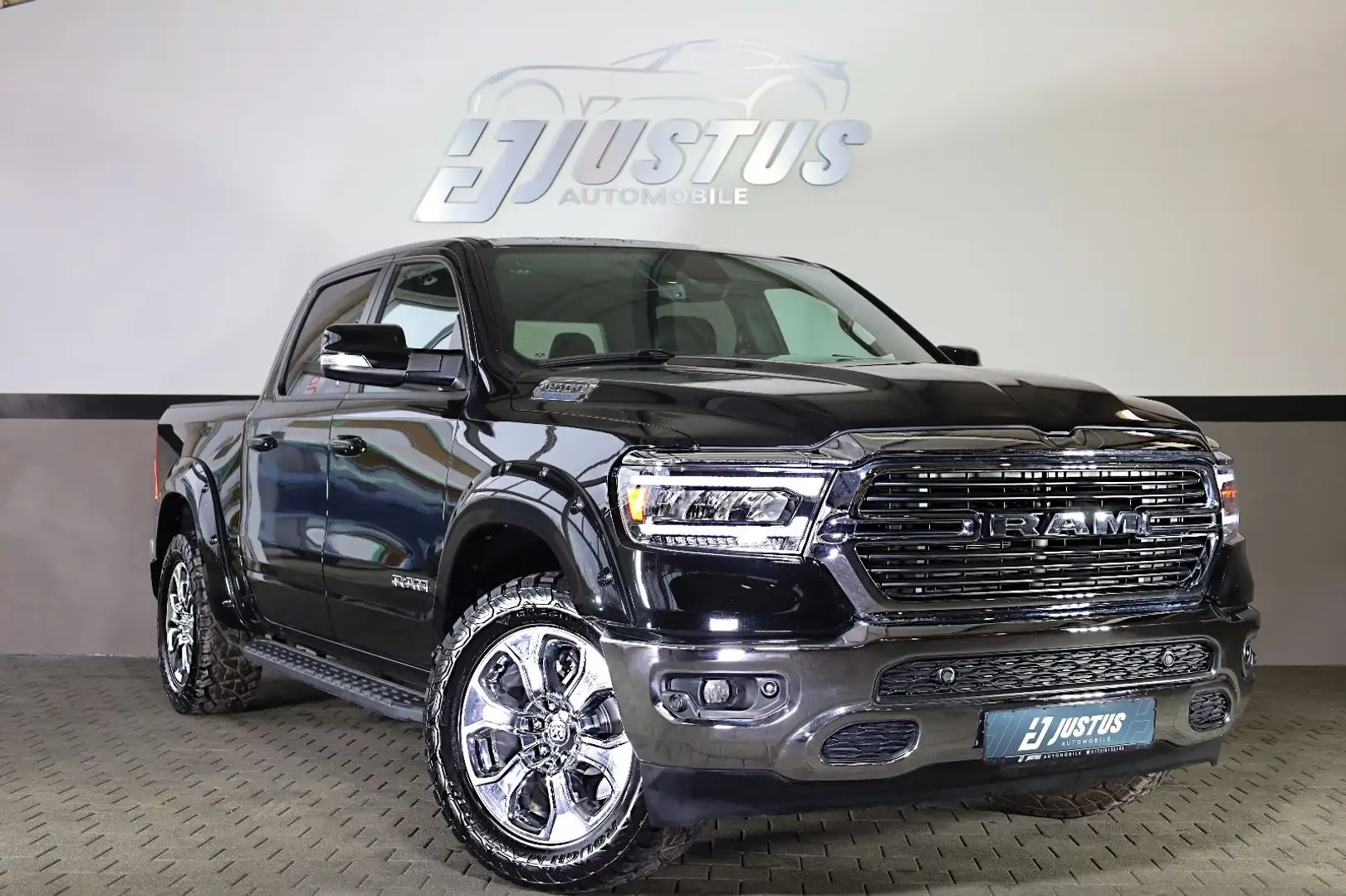 Dodge RAM 3.6 BigHorn/BRC GAS/AHK/SHZ/LHZ/BTH/MFL/R20 Schwarz - 1
