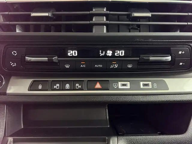 Citroen Spacetourer view 14
