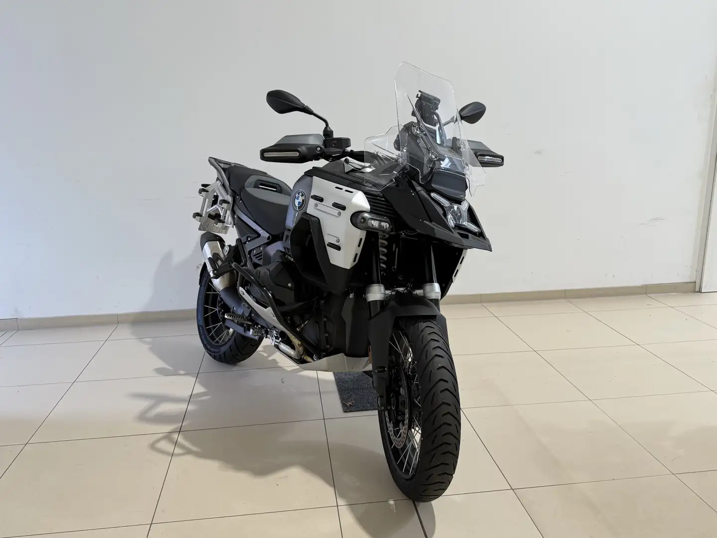 BMW R 1300 GS Adventure *Automatik*Vorführmotorrad* Schwarz - 1