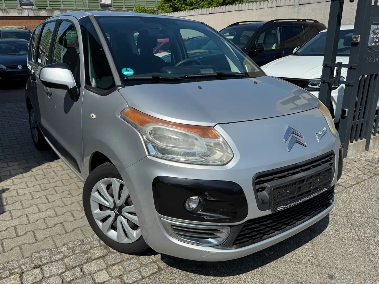 Citroen C3 Picasso Tendance Klima HU NEU Gris - 2