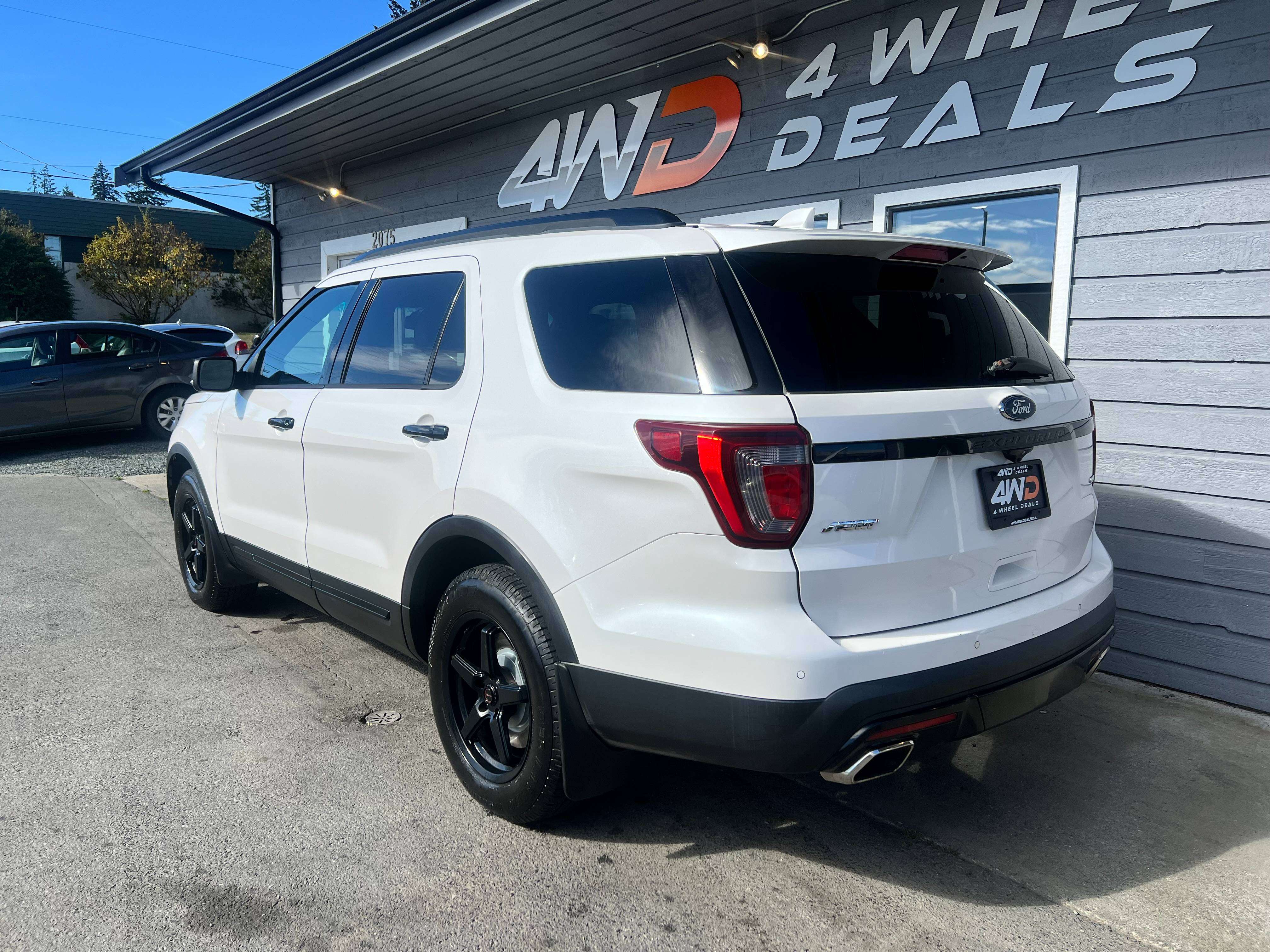 2016 Ford Explorer
