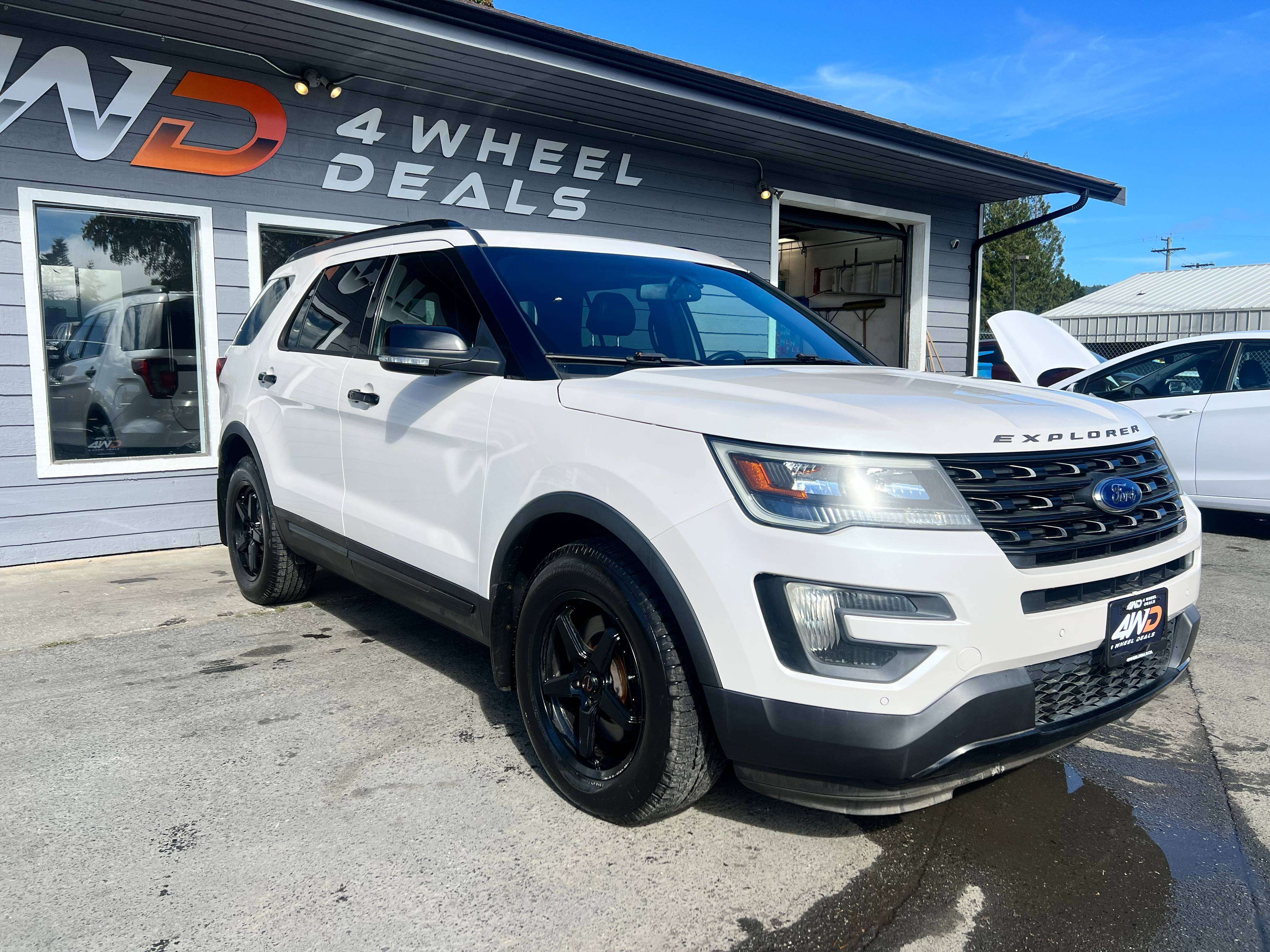 2016 Ford Explorer
