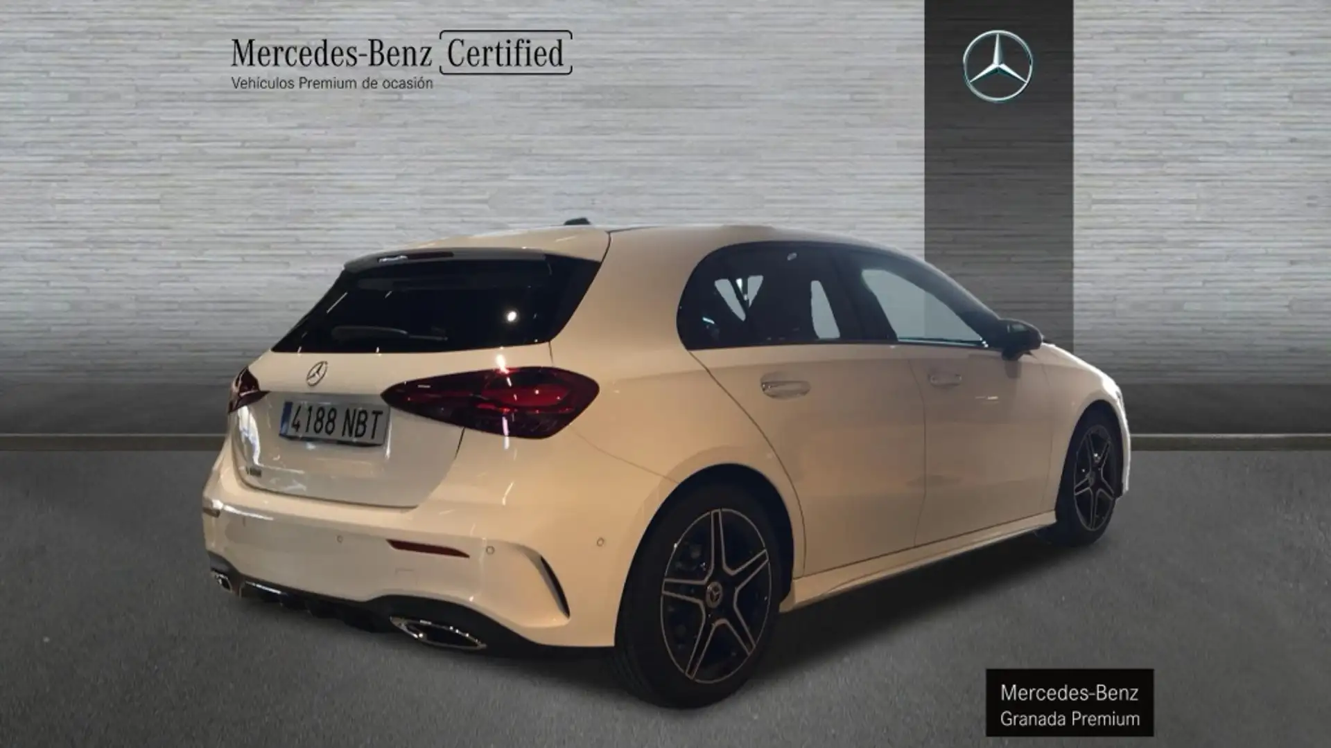 Mercedes-Benz A 180 Белый - 2