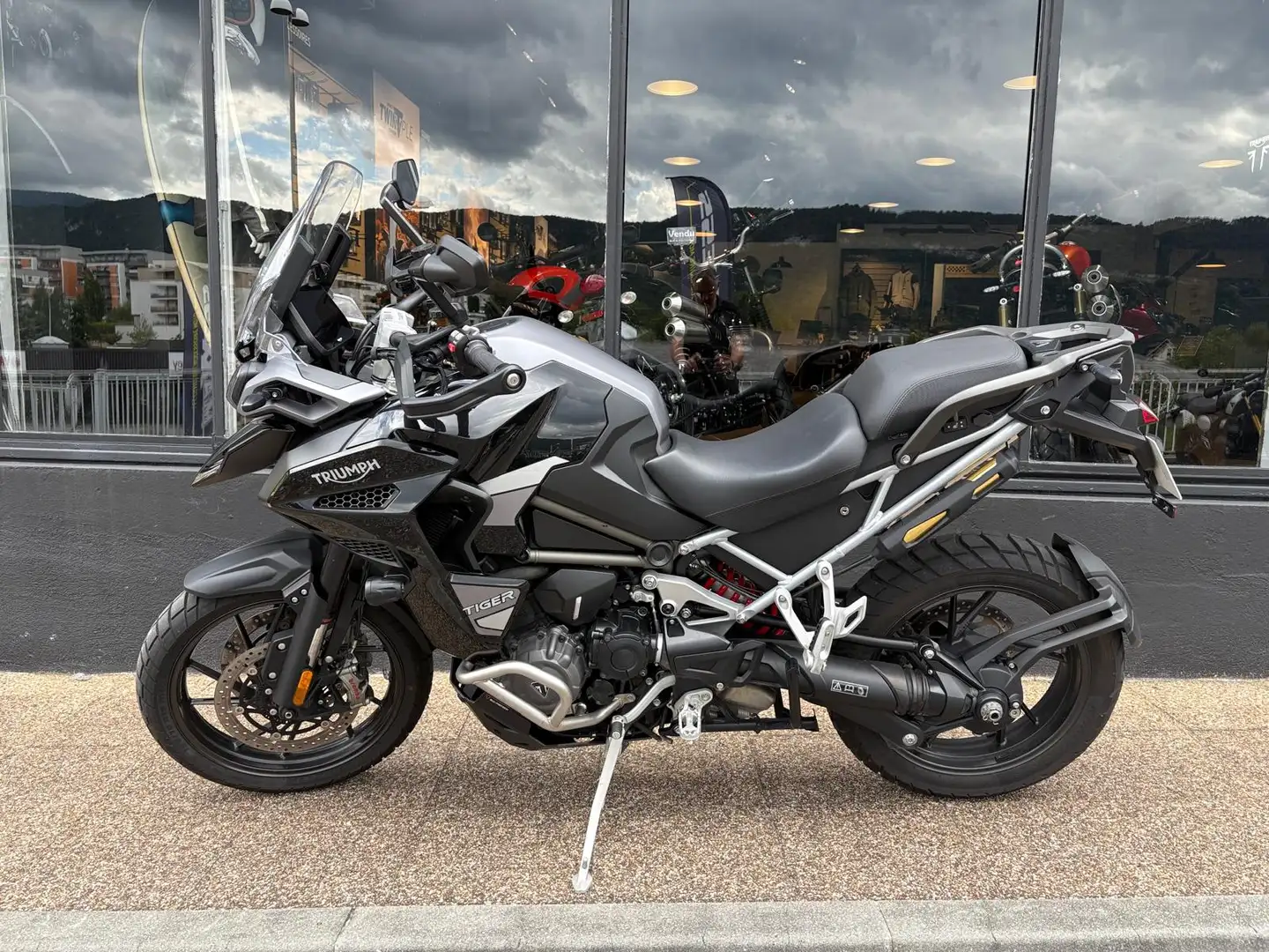 Triumph Tiger 1200 - 2