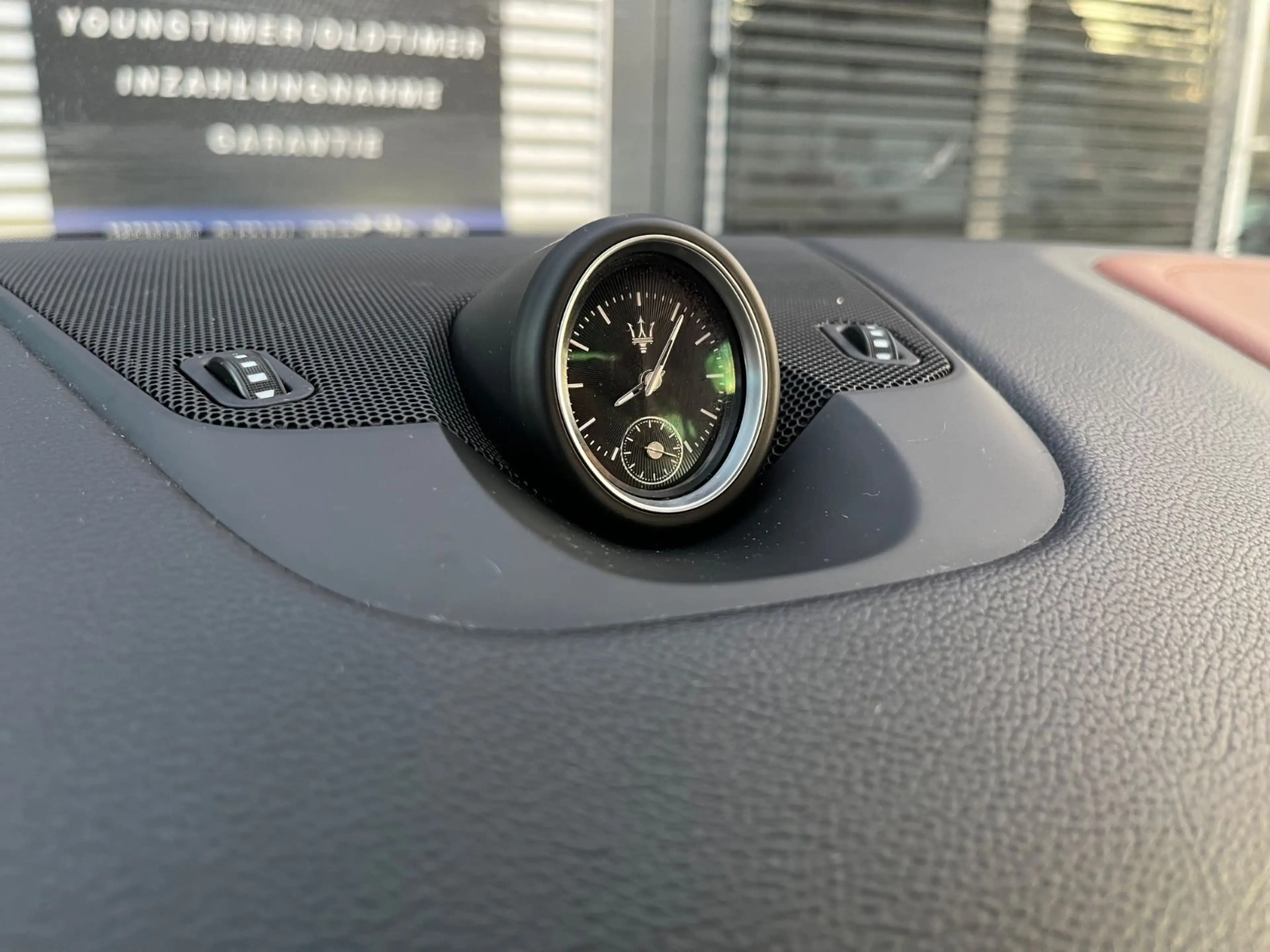 Maserati Levante GRANLUSSO*BRAUN-LEDER*PANO*TOTWINKEL*KAM — photo 15