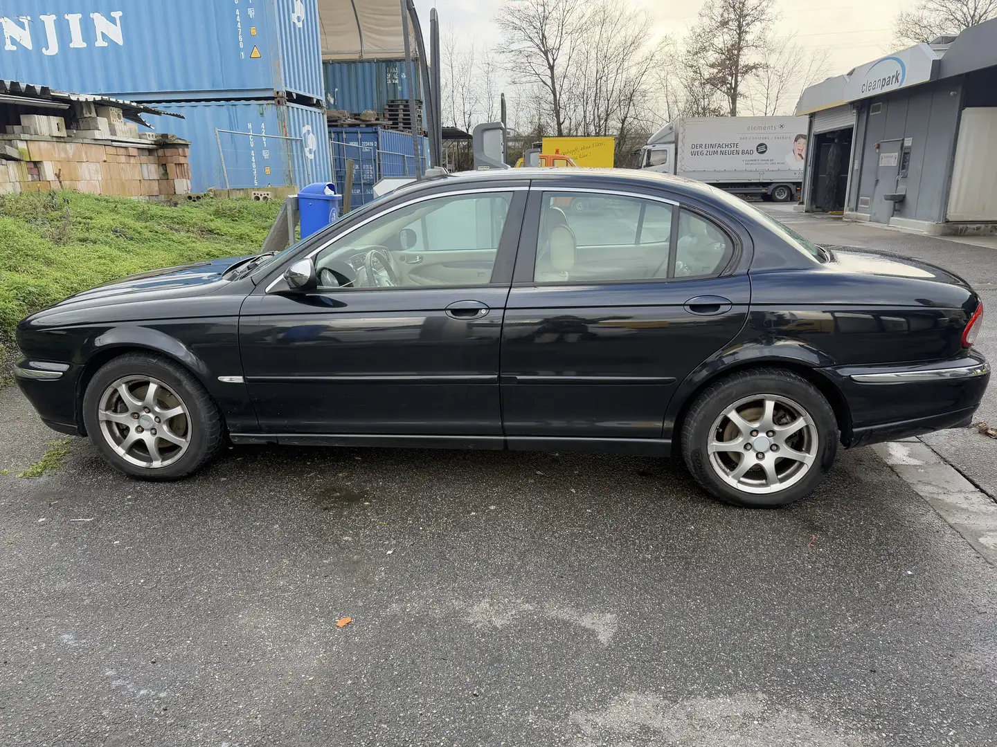 Jaguar X-Type 2.5 V6 4x4 Aut Executive mitTüv und neuen Brems - 2