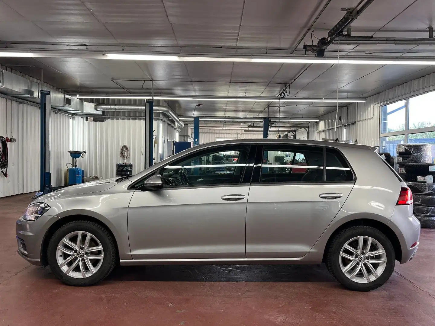 Volkswagen Golf VII Lim. Comfortline Argent - 2