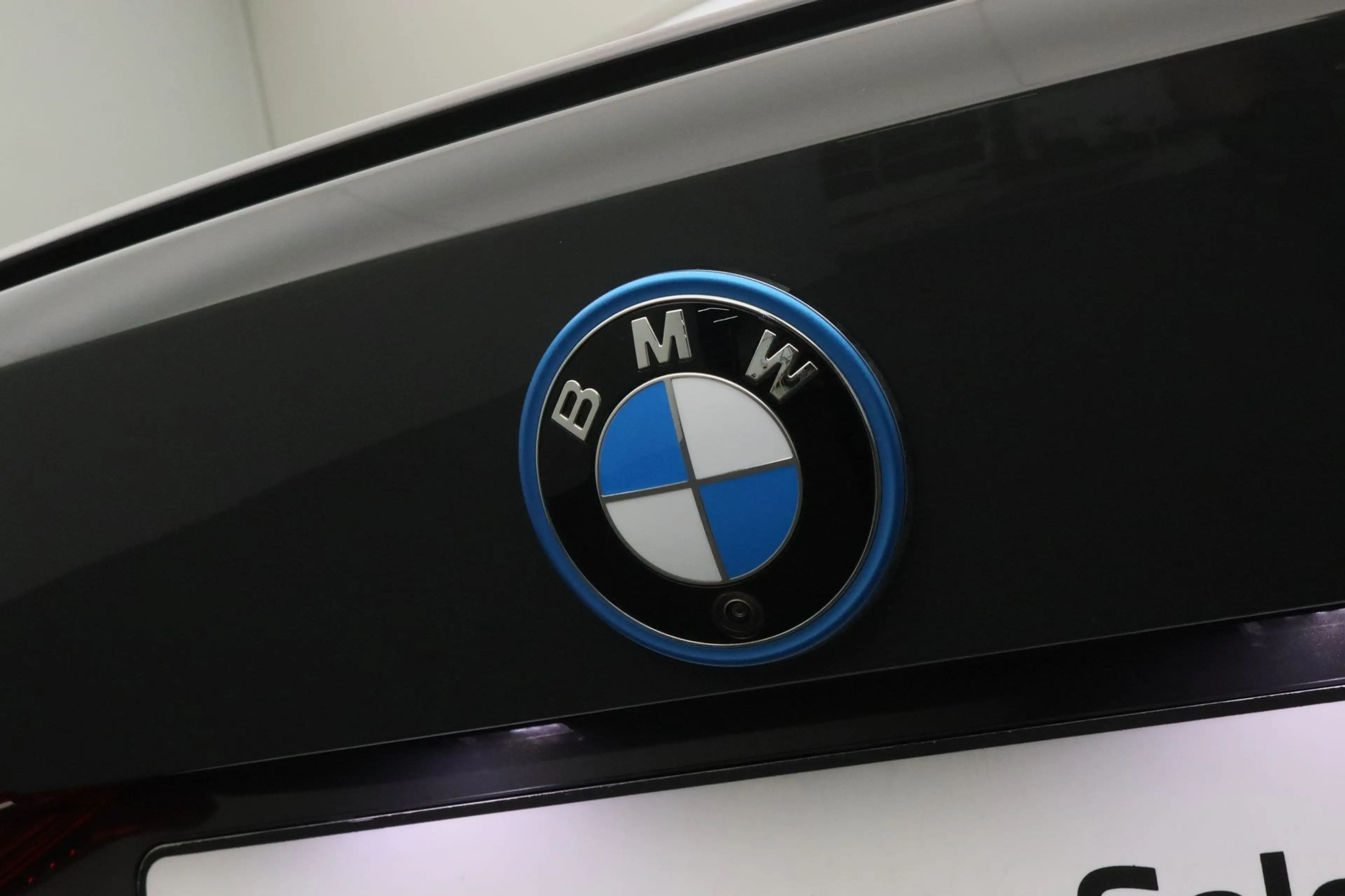 BMW i4 M60 84 kWh |  Driving Assistant Professional | HIF — photo 8