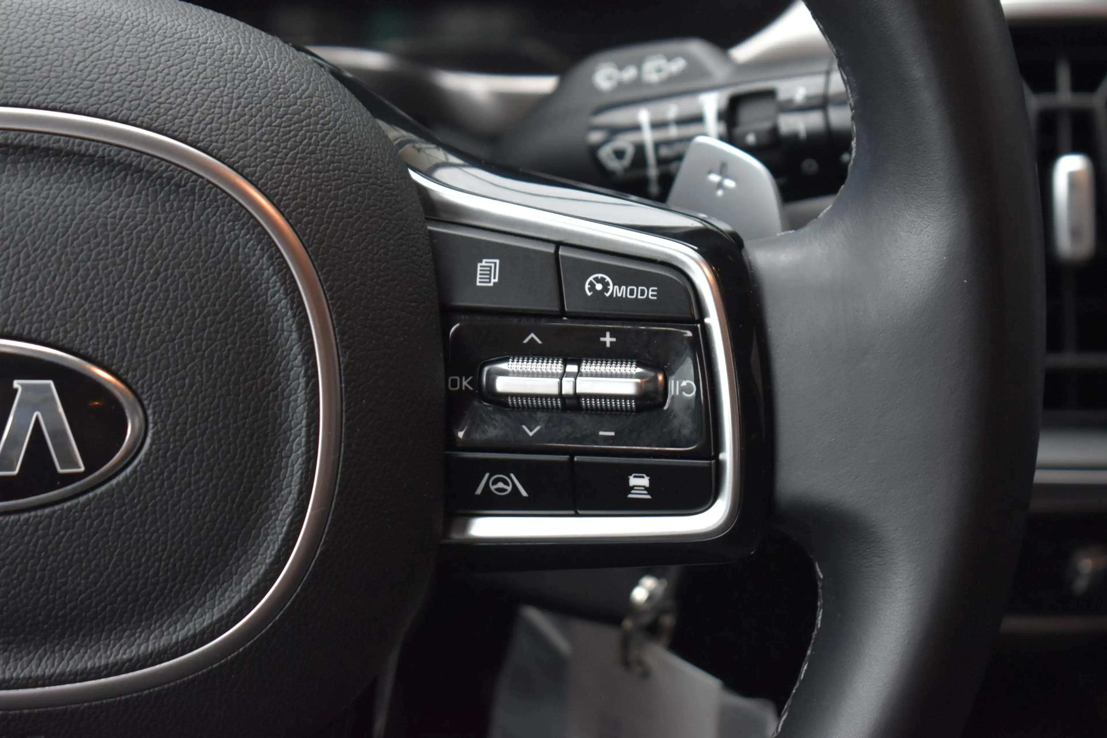 Kia Sorento 1.6 T-GDI Plug-in Hybrid 4WD ComfortLine 5p. — photo 23