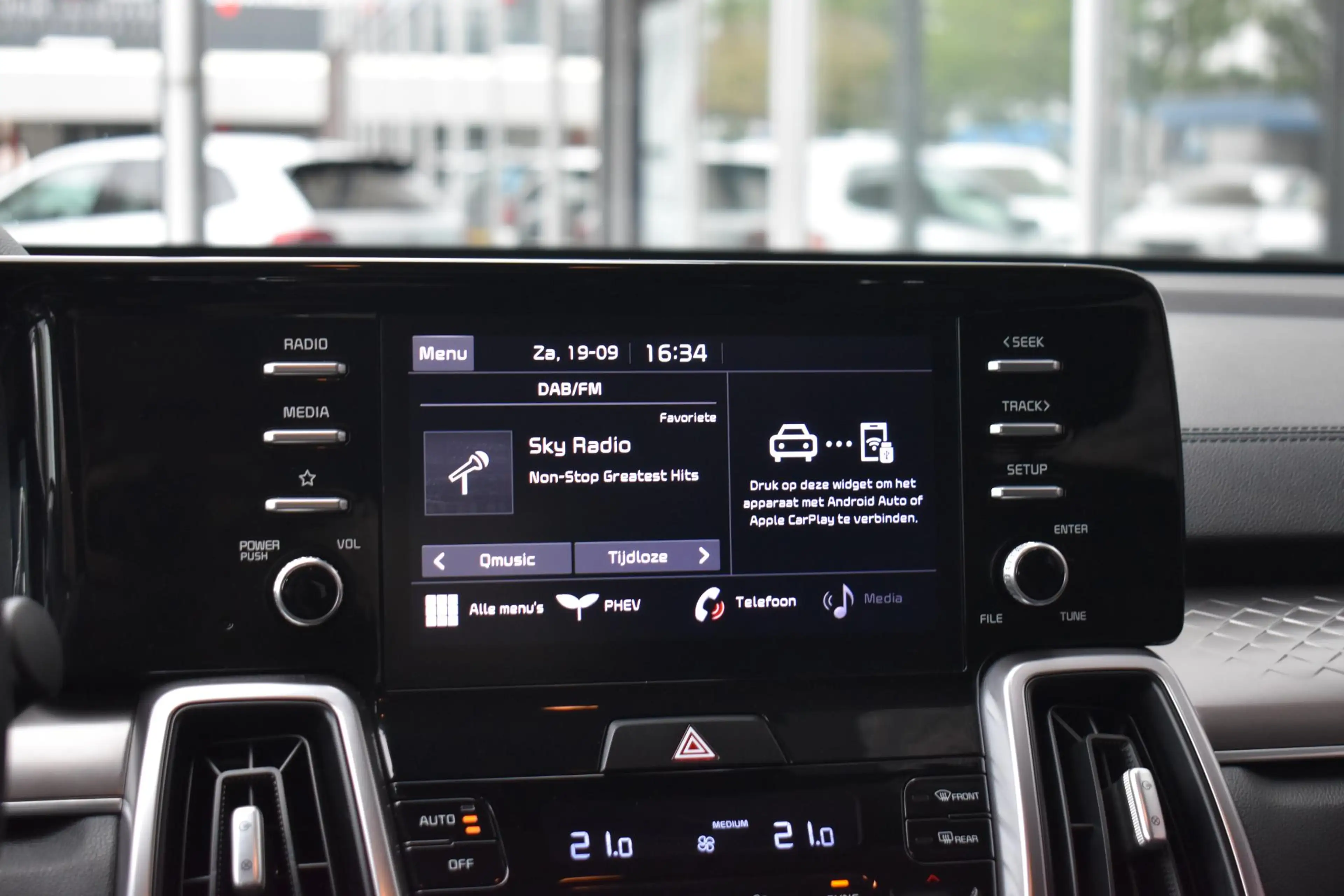 Kia Sorento 1.6 T-GDI Plug-in Hybrid 4WD ComfortLine 5p. — photo 19