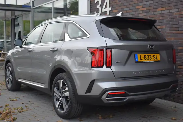 Kia Sorento view 2