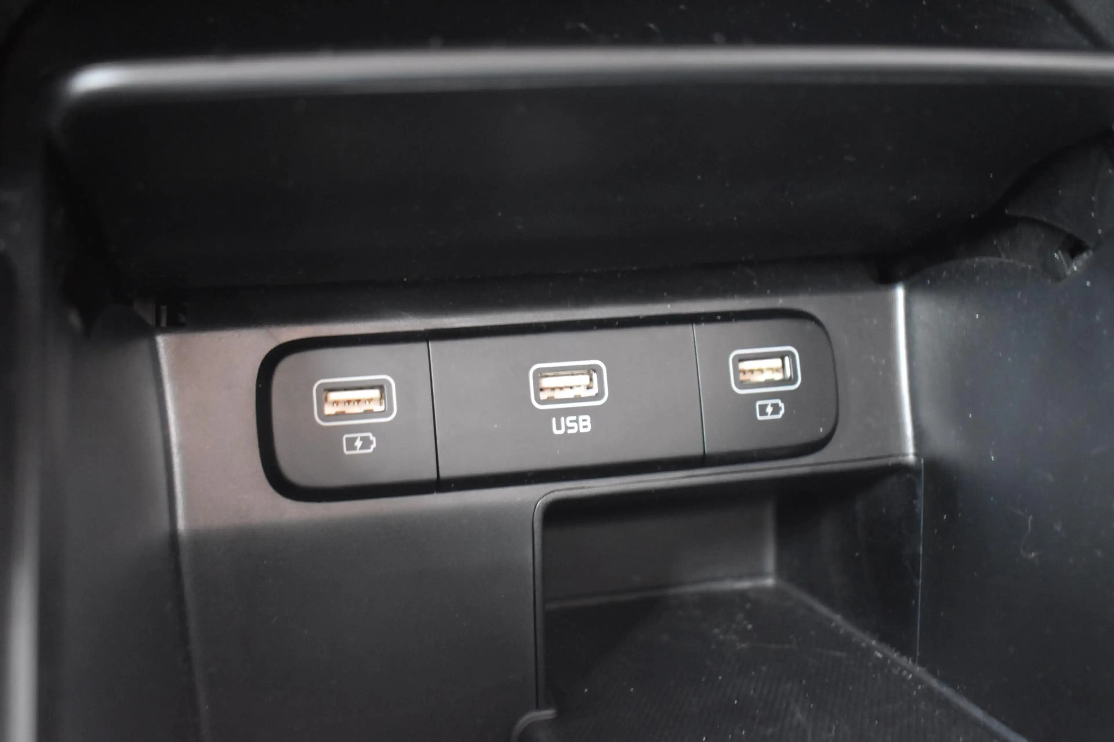 Kia Sorento 1.6 T-GDI Plug-in Hybrid 4WD ComfortLine 5p. — photo 38