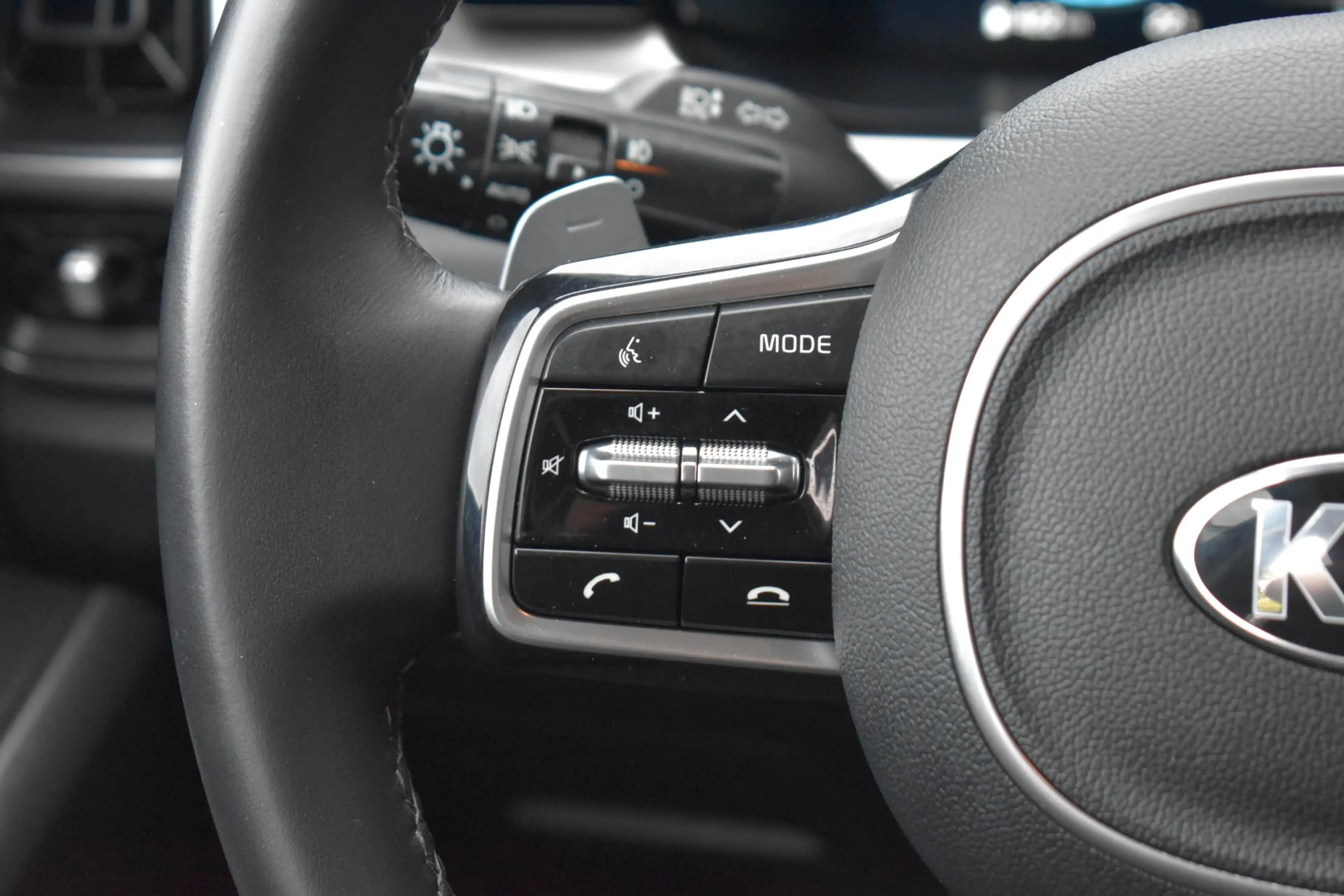 Kia Sorento 1.6 T-GDI Plug-in Hybrid 4WD ComfortLine 5p. — photo 24