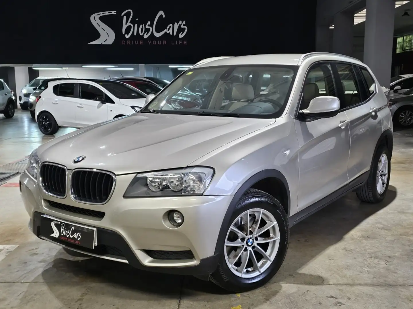 BMW X3 xDrive 20dA Beige - 1
