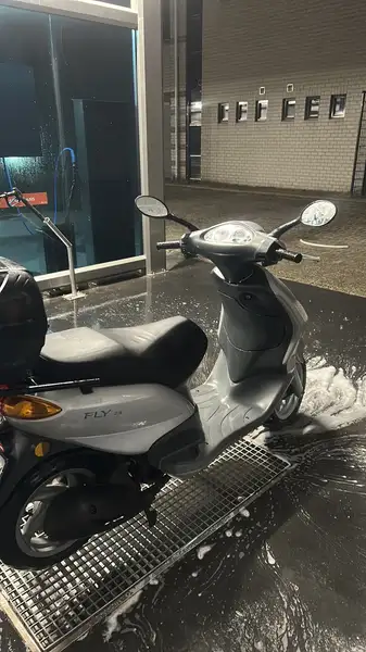Piaggio Fly 125 - foto 2