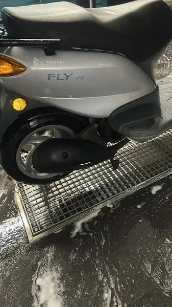 Piaggio Fly 125 - foto 3