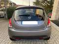 Lancia Ypsilon 1.0 HYBRID SILVER 39000KM  PREZZO REALE Grau - thumbnail 3