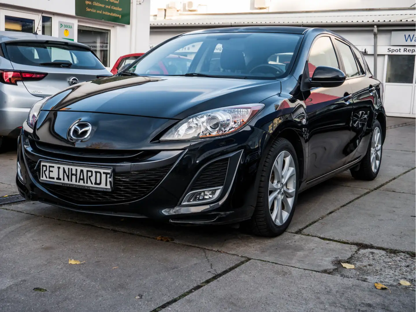 Mazda 3 Lim. 1.6 90th Anniversary KLIMA PDC SHZ Schwarz - 1