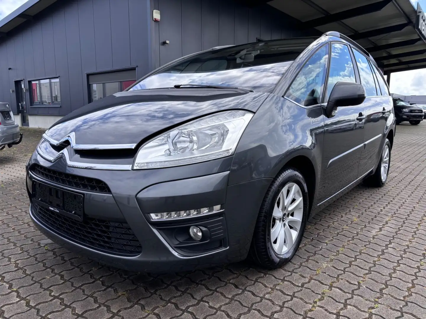 Citroen Grand C4 Picasso Gr C4 Picasso 1.6i Aut Exclusiv-Navi-7 Sitz-Eur5 Gris - 1