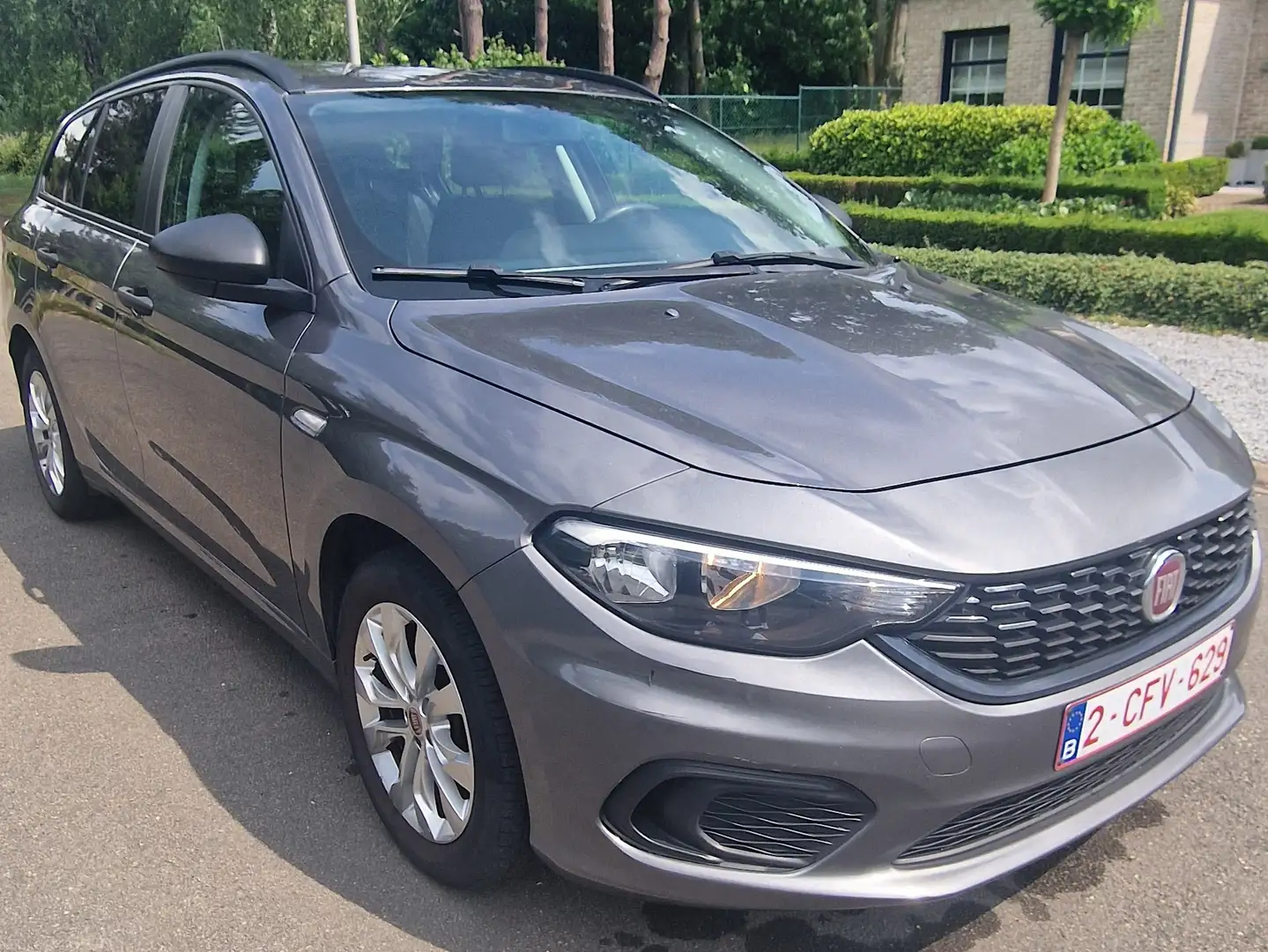 Fiat Tipo Tipo Kombi 1.4 16V Easy Grijs - 1