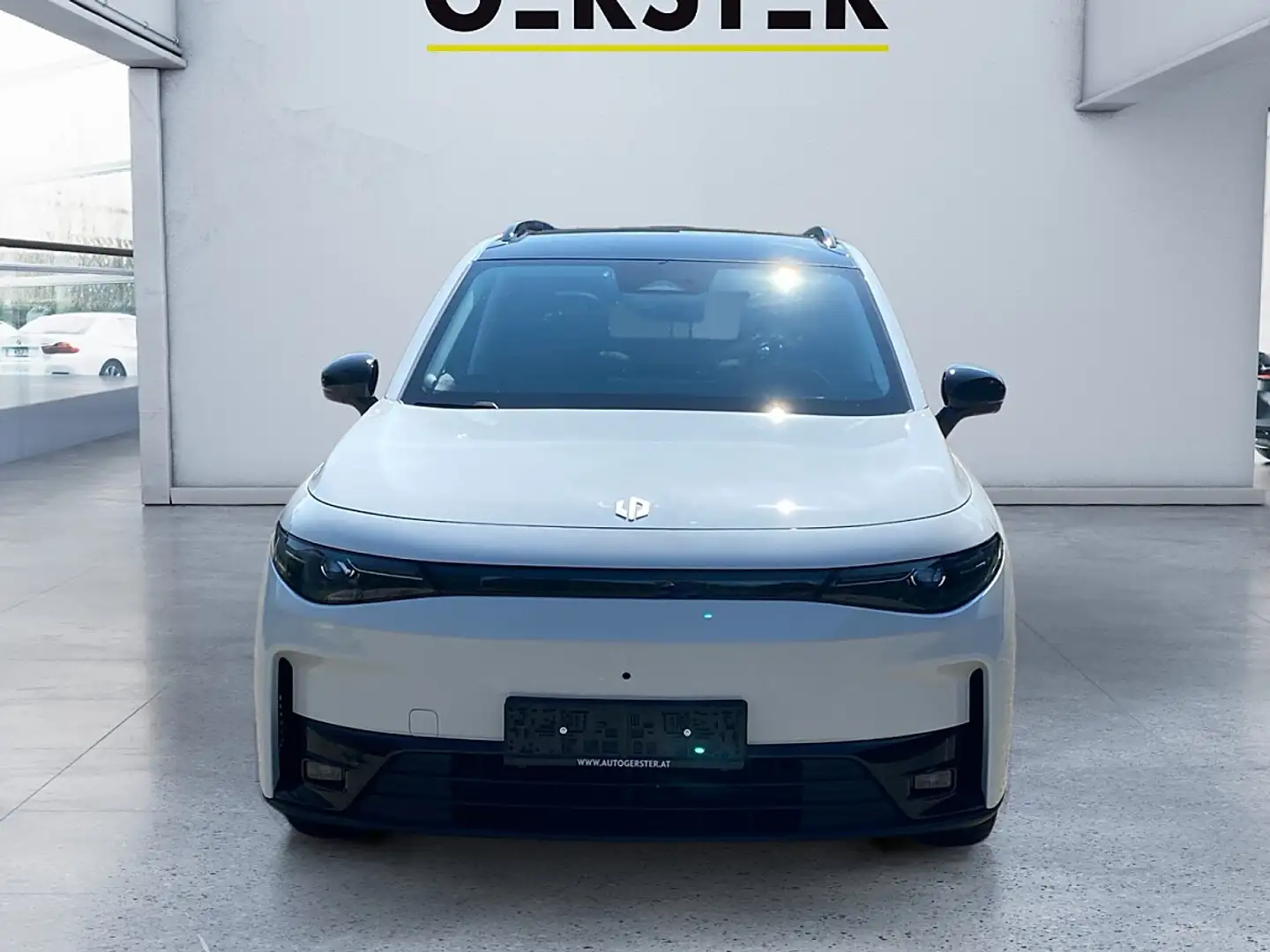 Leapmotor C10 Elektro AWD 81,9kWh Design ProMax Weiß - 2