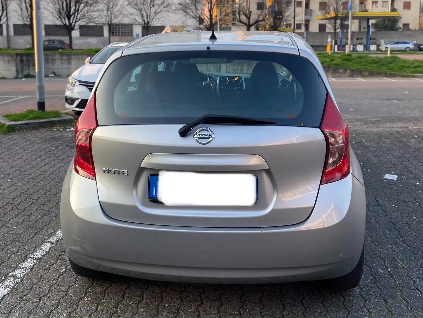 Nissan Note Note 1.2 Acenta 80cv Stříbrná - 2