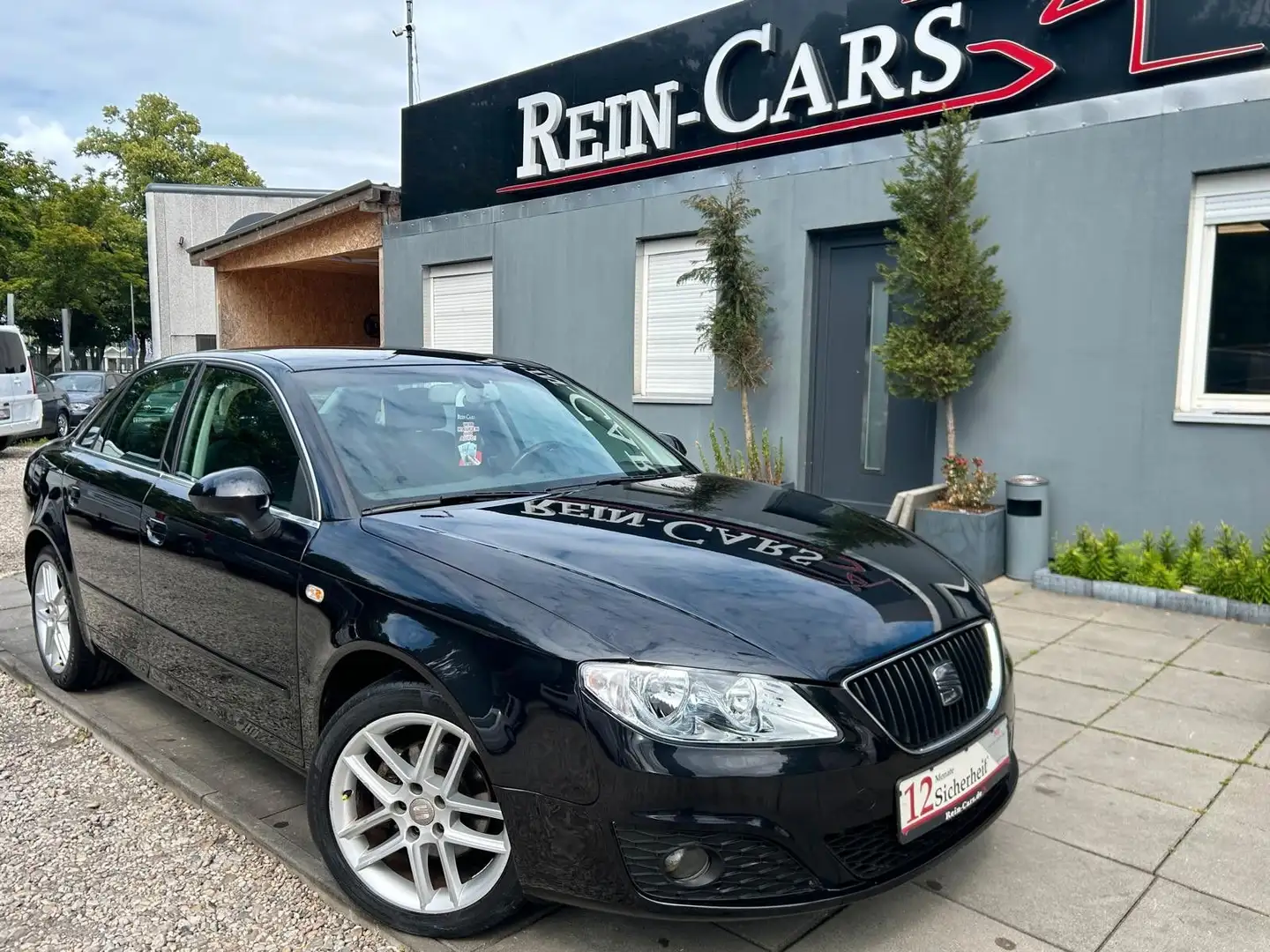 SEAT Exeo Lim. Style 2.0 TDI/88TKM/I.HD/MFL/PDC/TEMP. Negro - 1