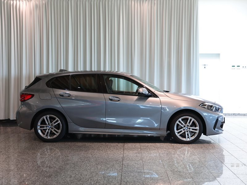BMW 118 i Hatch M Sport HiFi DAB LED WLAN Pano.Dach — photo 2