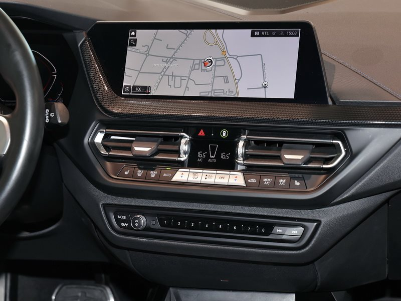 BMW 118 i Hatch M Sport HiFi DAB LED WLAN Pano.Dach — photo 7
