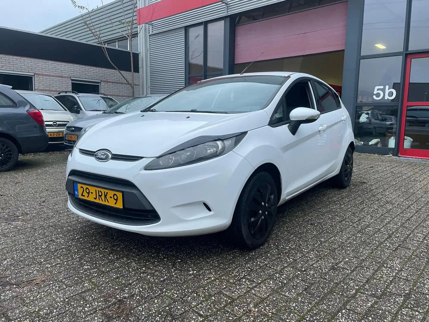 Ford Fiesta 1.25 Limited leuke sportiefe auto Blanco - 1