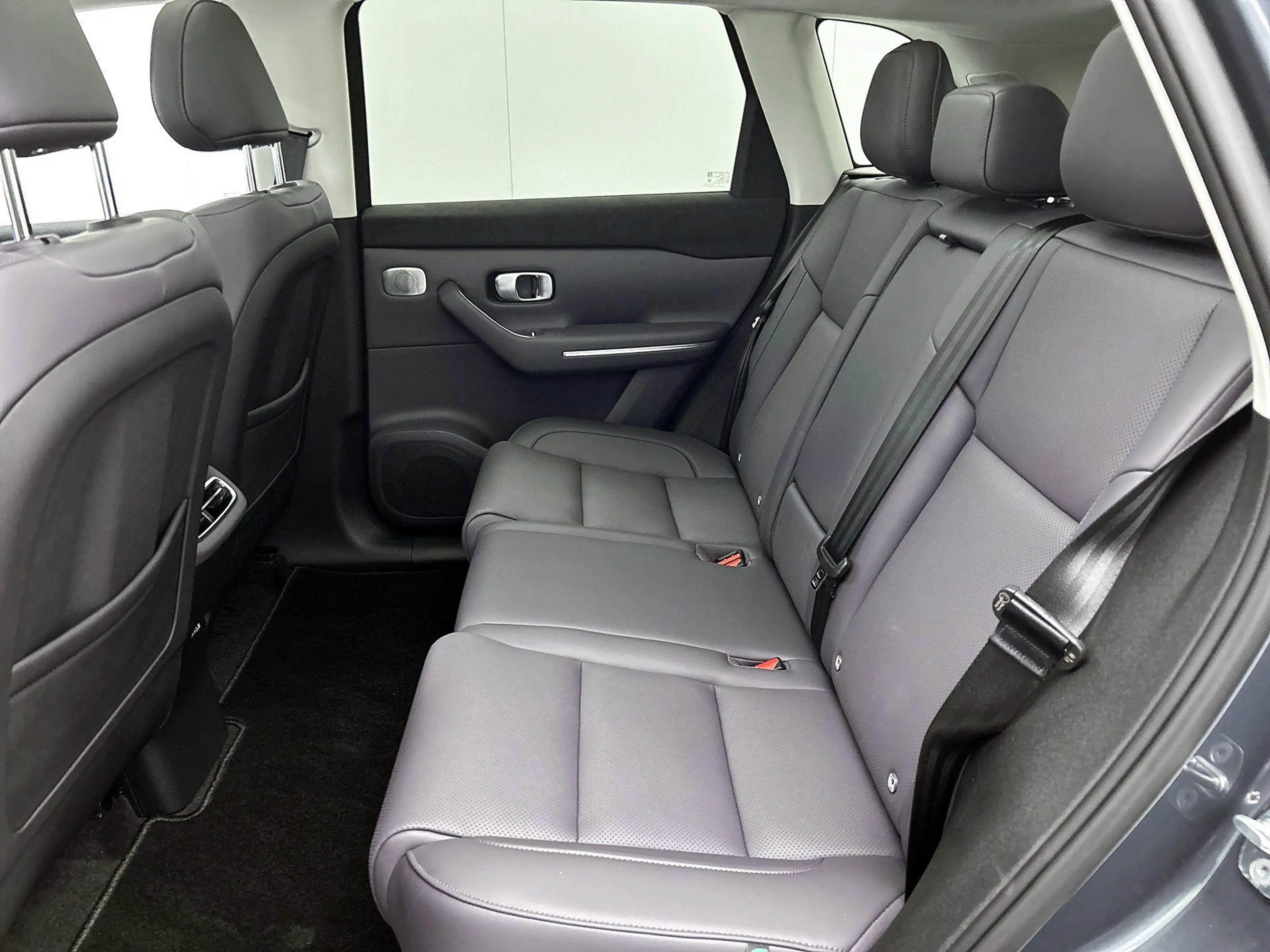 Leapmotor C10 Design 69.9 kWh | Navigatie | Panorama Dak | Elekt — photo 13