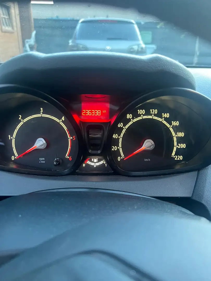 Ford Fiesta 1.6 TDCi Titanium - 2