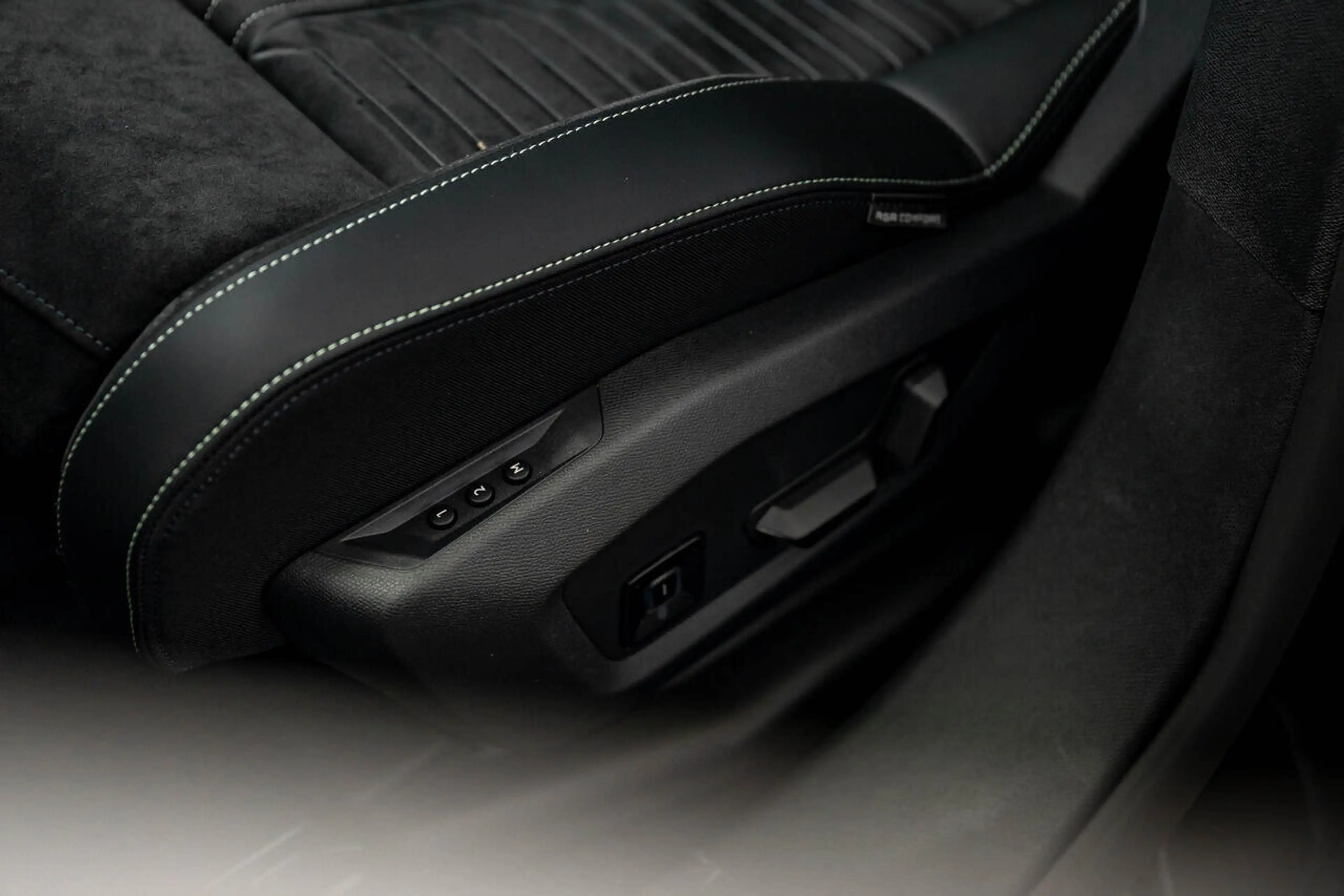 Peugeot 3008 GT | 210 PK | 360° I Alcant. | Elektr. zetels |... — photo 14