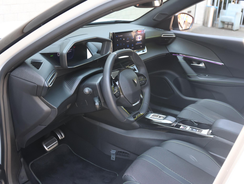 Peugeot e-2008 EV GT Avantage 54 kWh 156pk | ACCU 98% | Camera vo — photo 10